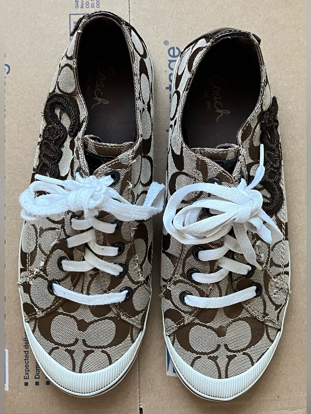 Coach 9B vintage brown signature sneakers